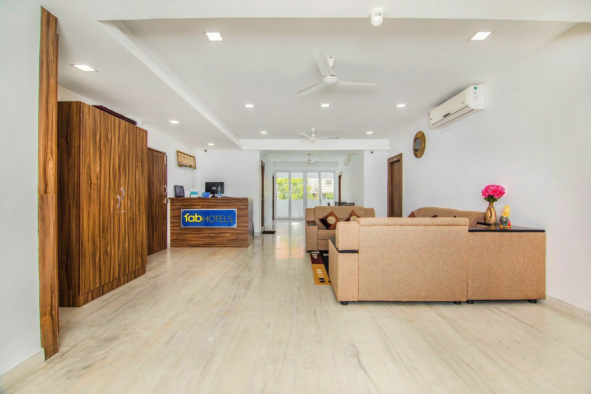 Fabhotel Venkeys Service Apartment Mylapore Chennai Exterior foto